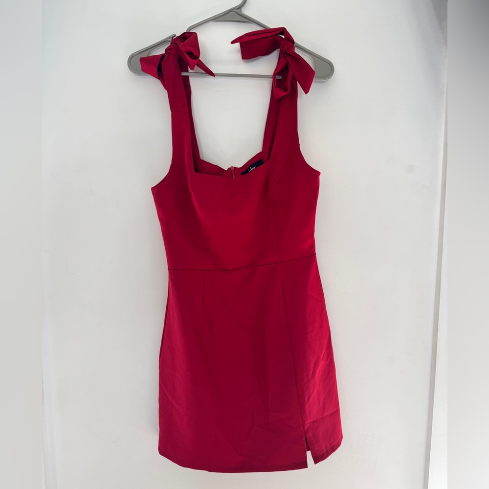 Lulu's Crimson Tie-Shoulder Mini Dress
